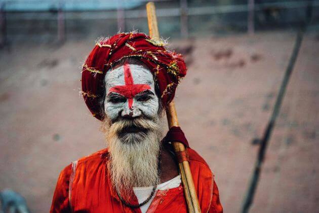 Hindu followers in Varanassi: Why They Color Faces With White Ash, to remind about Pride as Lord Shiva suggested